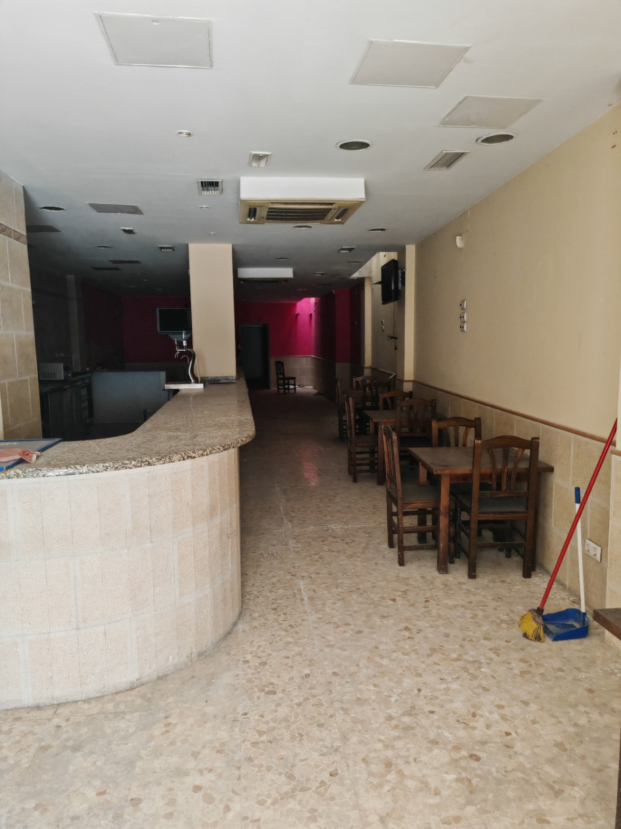 LOCAL COMERCIAL EN ALQUILER 