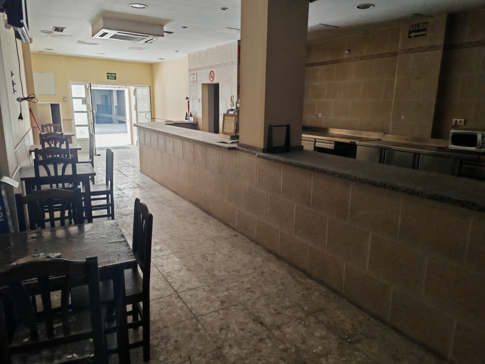 LOCAL COMERCIAL EN ALQUILER 