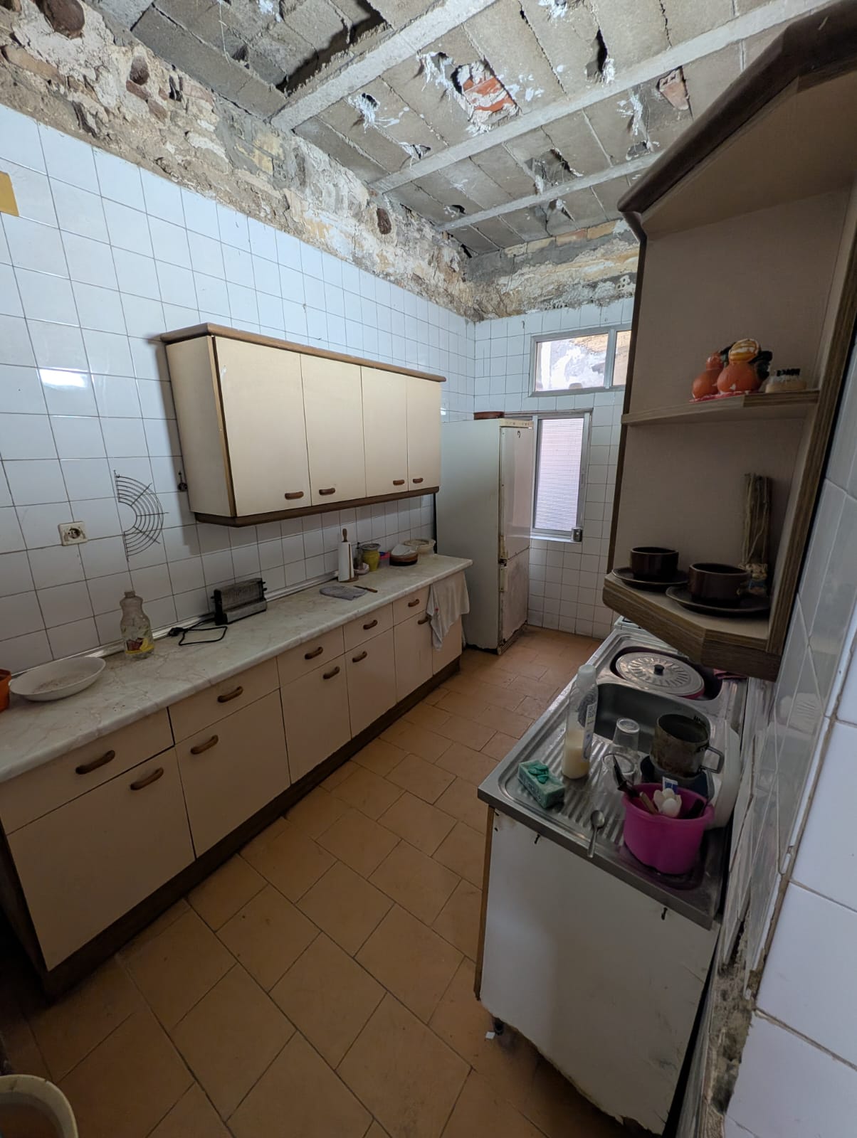 Edificio para rehabilitar en el centro de Sevilla, junto a la Alameda