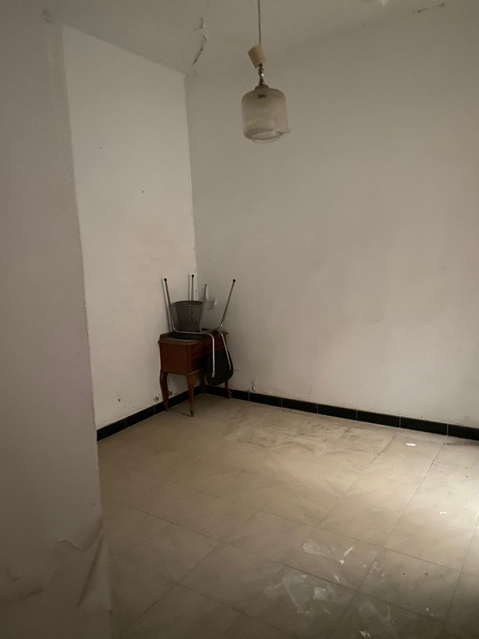 Edificio para rehabilitar en el centro de Sevilla, junto a la Alameda