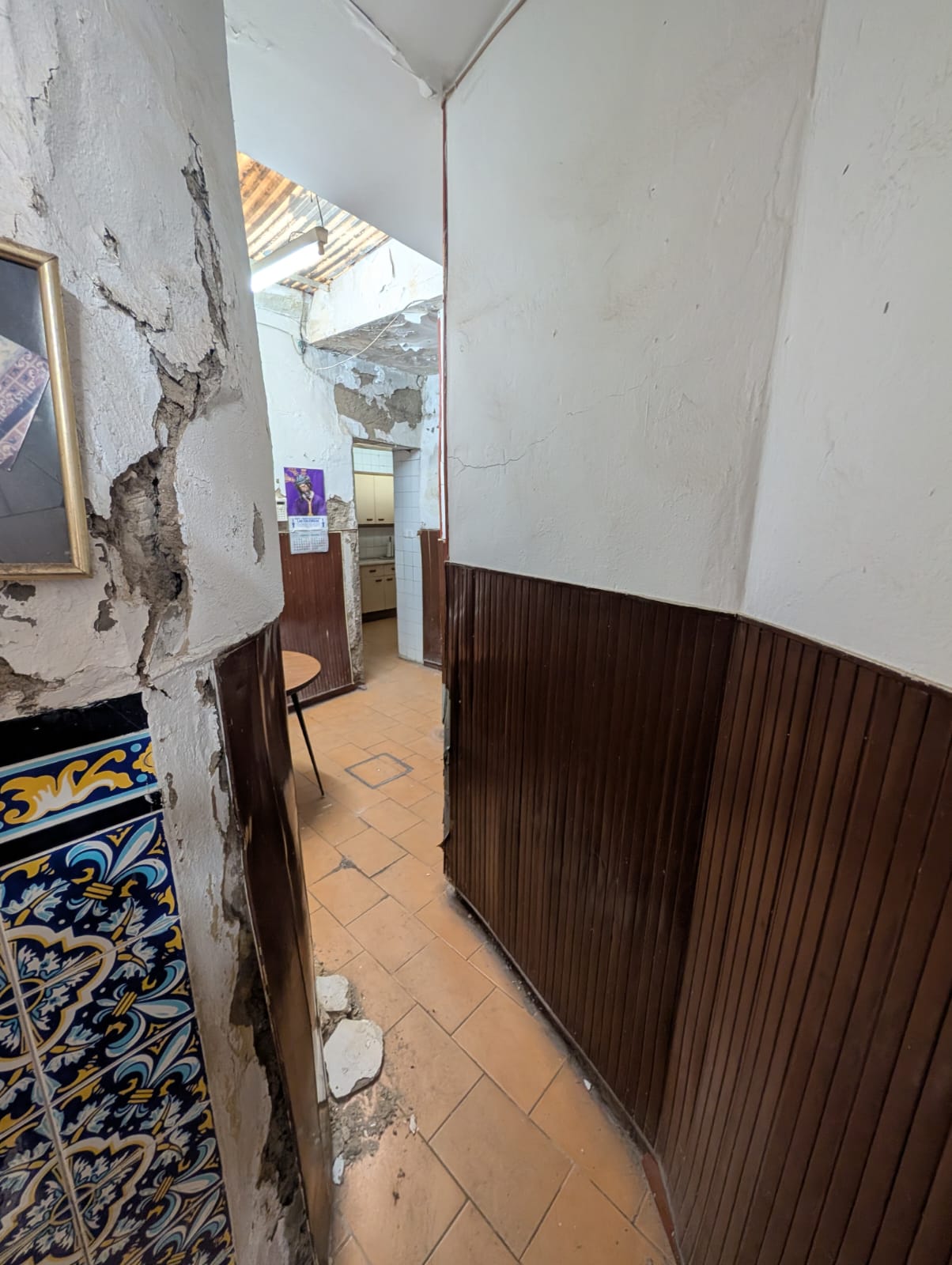 Edificio para rehabilitar en el centro de Sevilla, junto a la Alameda