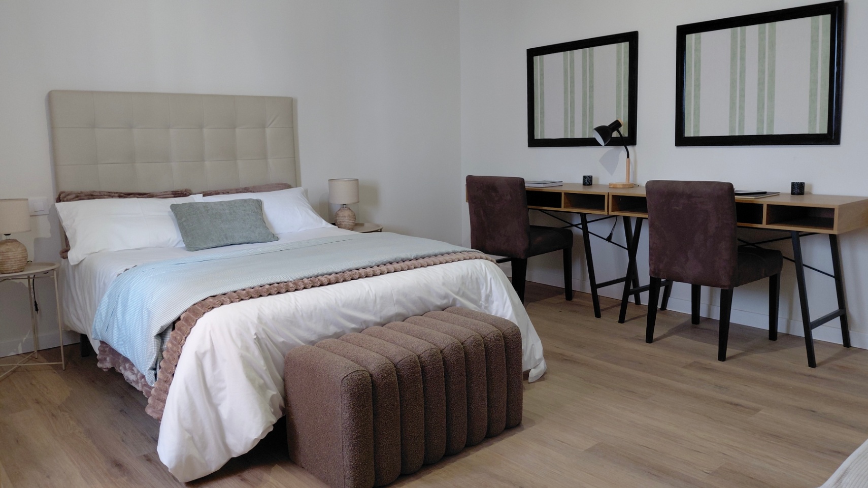 CHALET INDEPENDIENTE CON 4 DORMITORIOS, PARCELA Y APARCAMIENTO PROPIO EN CHICLANA
